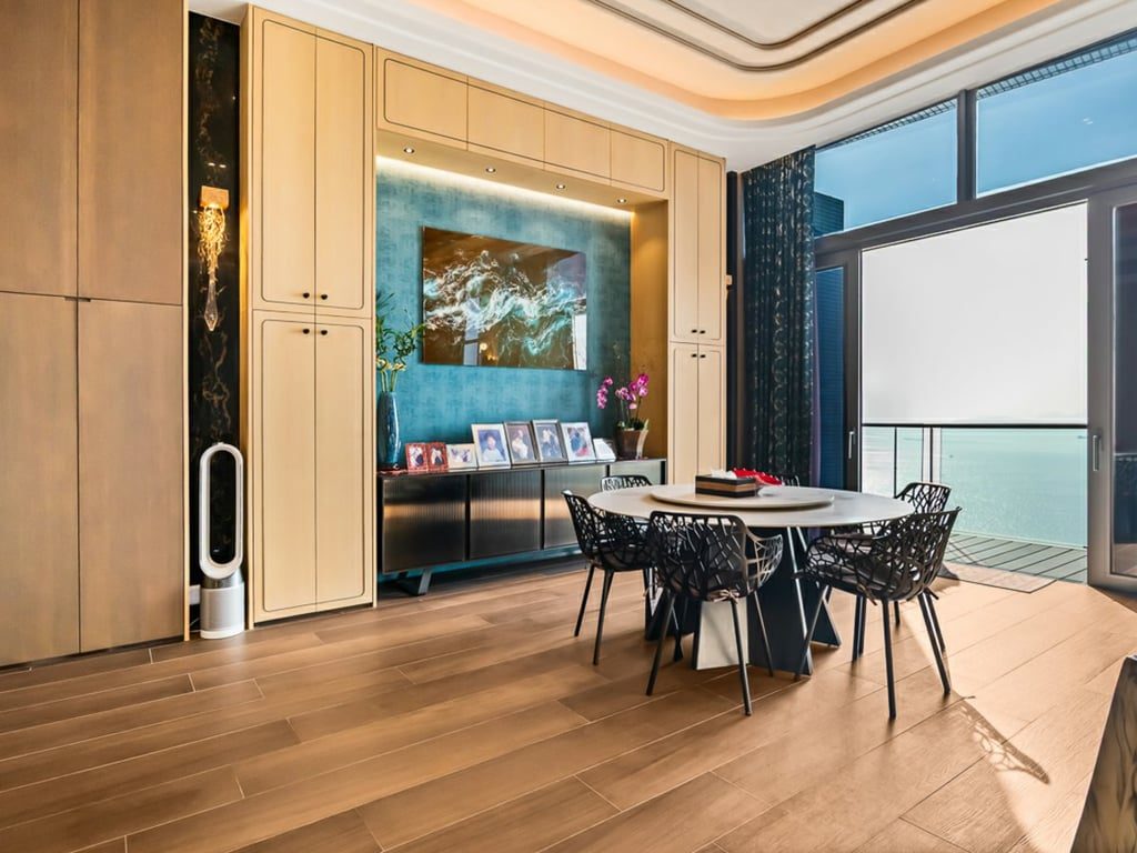 photo 7 — Residence Bel-Air South Towers (Phase 2) Twr 5, Pok Fu Lam