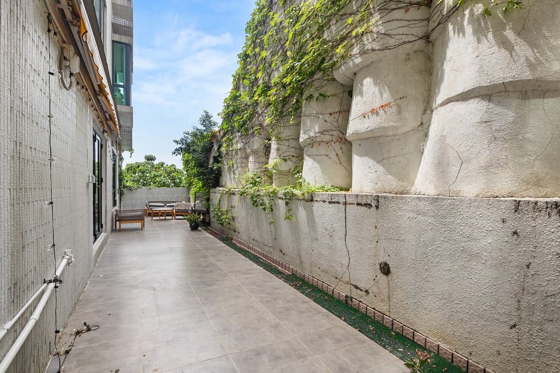 photo 4 — La Mer, Pok Fu Lam