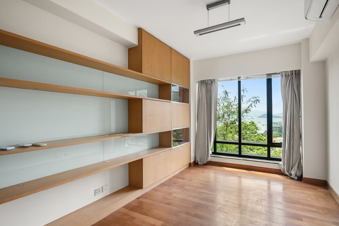 photo 10 — La Mer, Pok Fu Lam