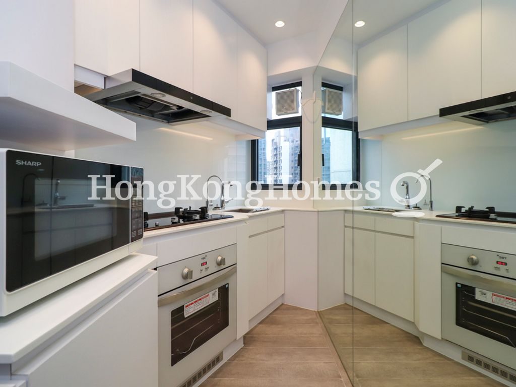 Open Kitchen — Westlands Court - Gee Lan Mansion, Quarry Bay