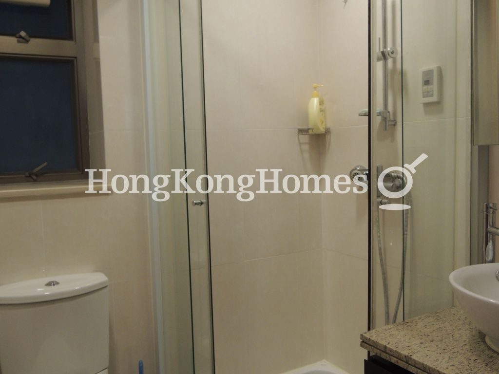 Guest Bathroom — The Zenith - Block 2, Wan Chai