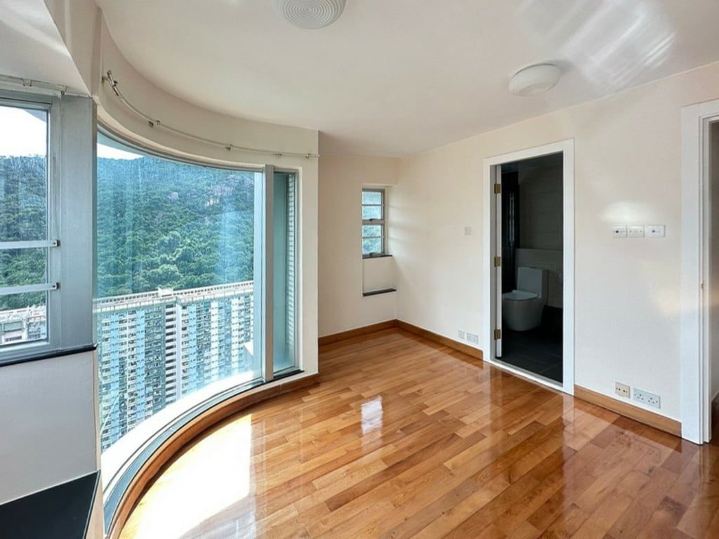 Grand Deco Tower