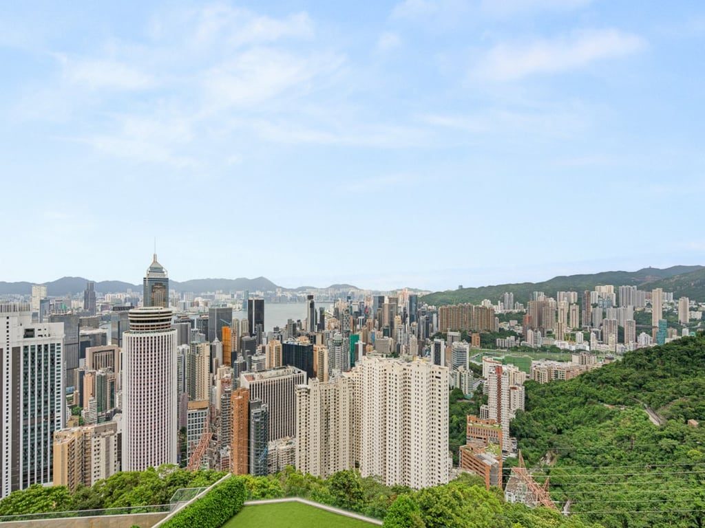 photo 2 — Infinity, The Peak