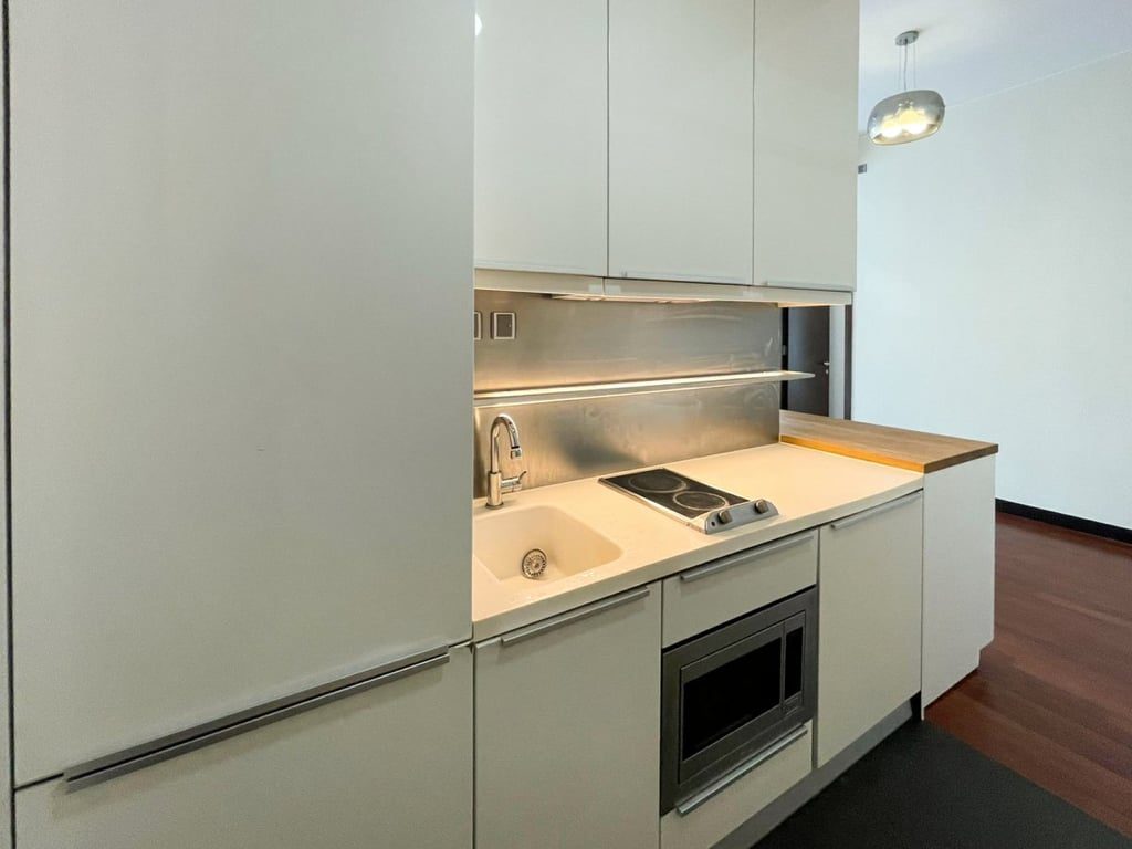 photo 8 — J Residence, Wan Chai