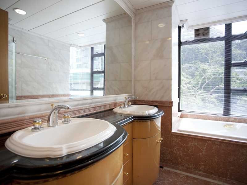 photo 8 — Fairlane Tower, Mid Levels Central