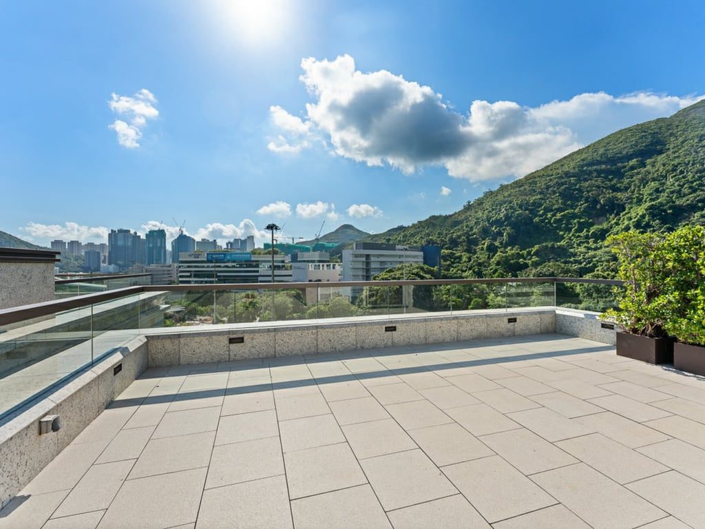 photo 4 — No. 15 Shouson, Shouson Hill