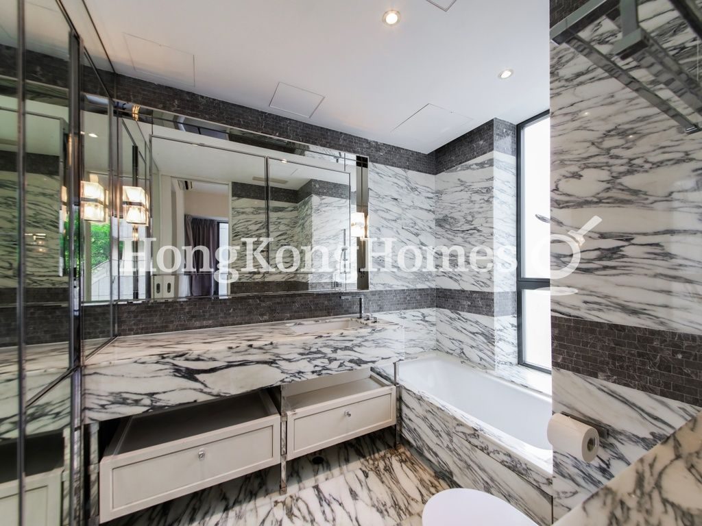 Master Bathroom — The Warren, Causeway Bay