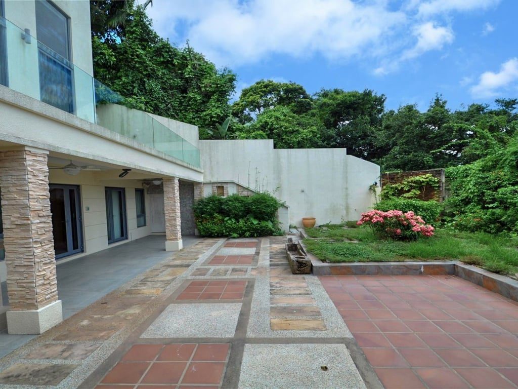 photo 3 — Hunlicar Garden, Sai Kung