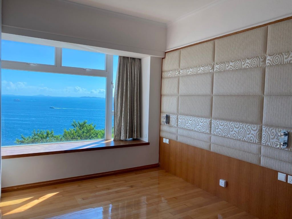 photo 14 — Villas Sorrento, Pok Fu Lam