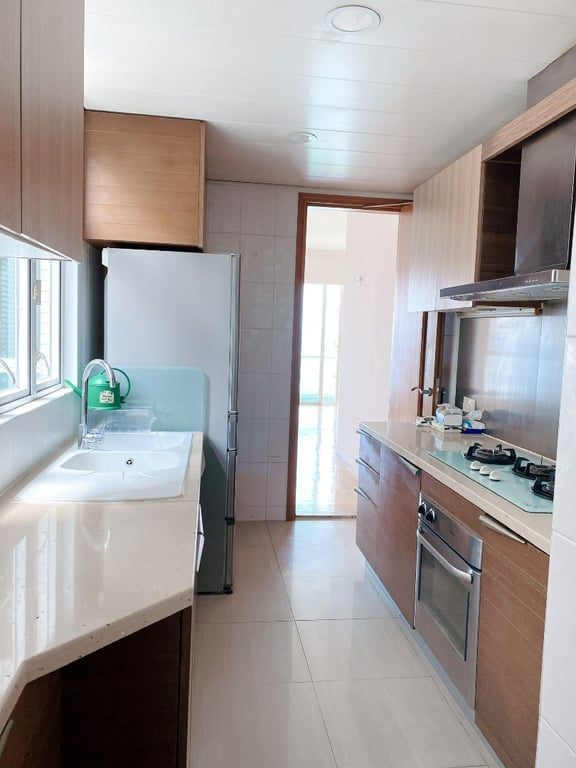 photo 5 — Villas Sorrento, Pok Fu Lam
