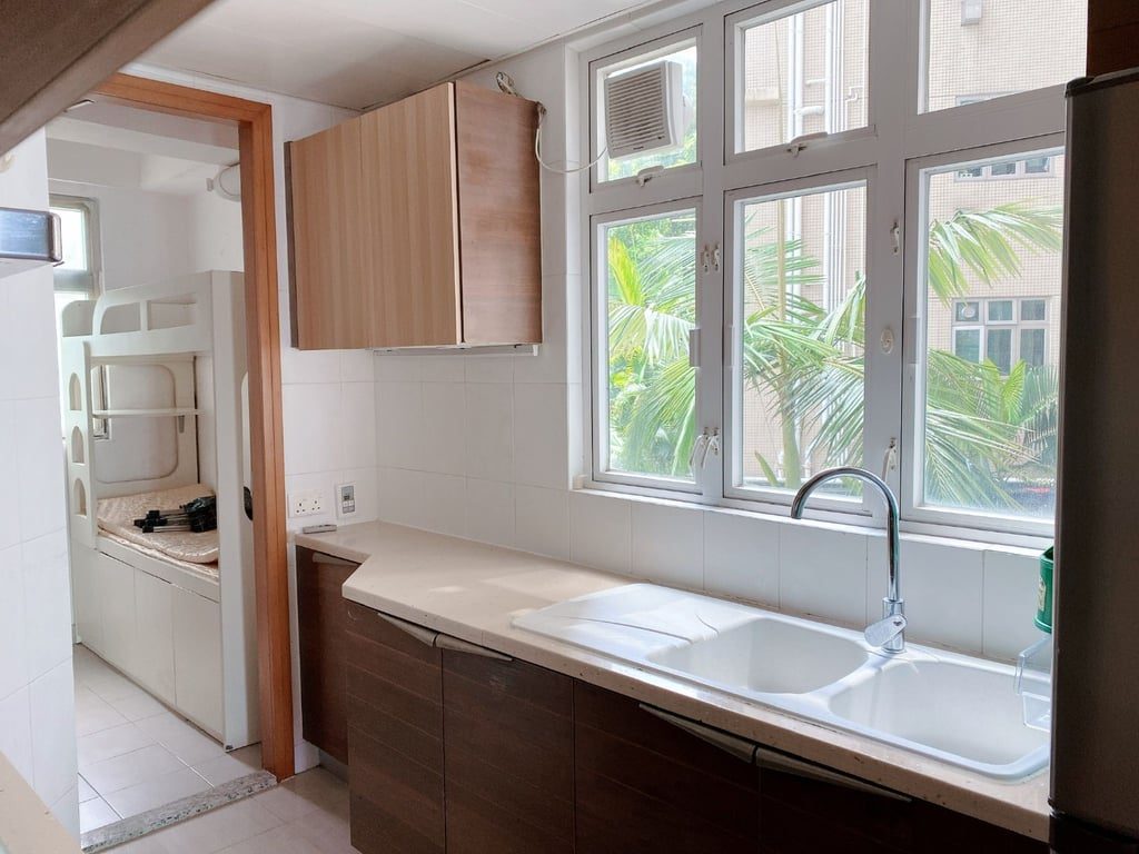 photo 9 — Villas Sorrento, Pok Fu Lam
