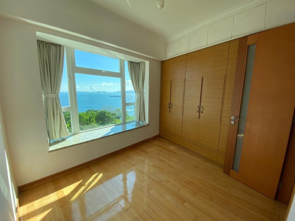 photo 10 — Villas Sorrento, Pok Fu Lam