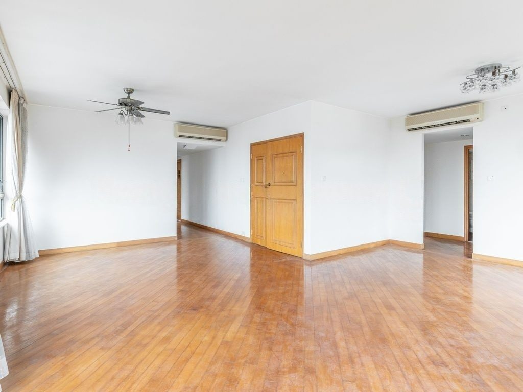 photo 3 — Scenic Lodge, Tai Hang