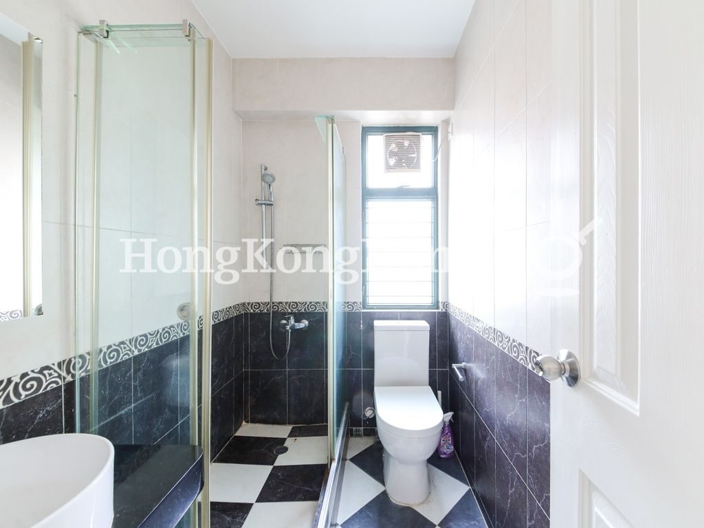 Guest Bathroom — Peaksville - Block 01, Mid-levels West