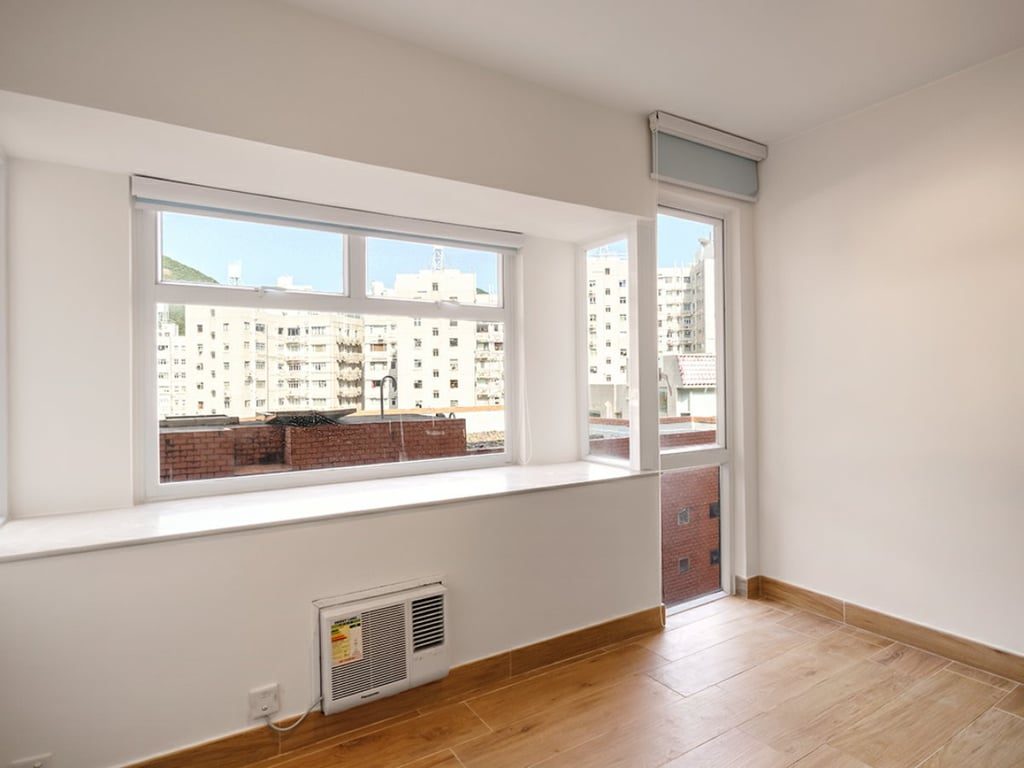 photo 10 — Belleview Place, Repulse Bay