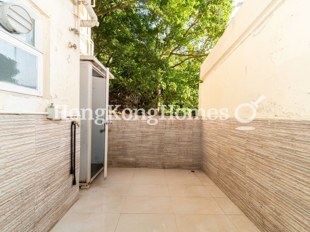 Private Terrace off Kitchen — Baguio Villa - Block 26, Pokfulam