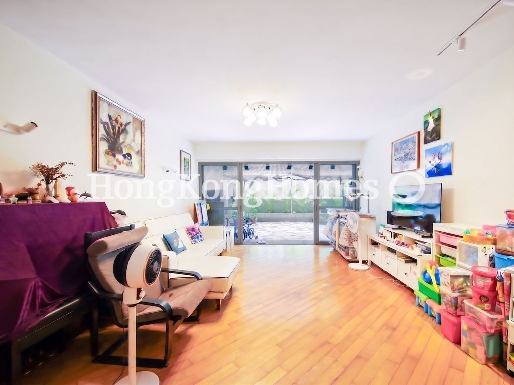 Living and Dining Room — Baguio Villa - Block 27, Pokfulam