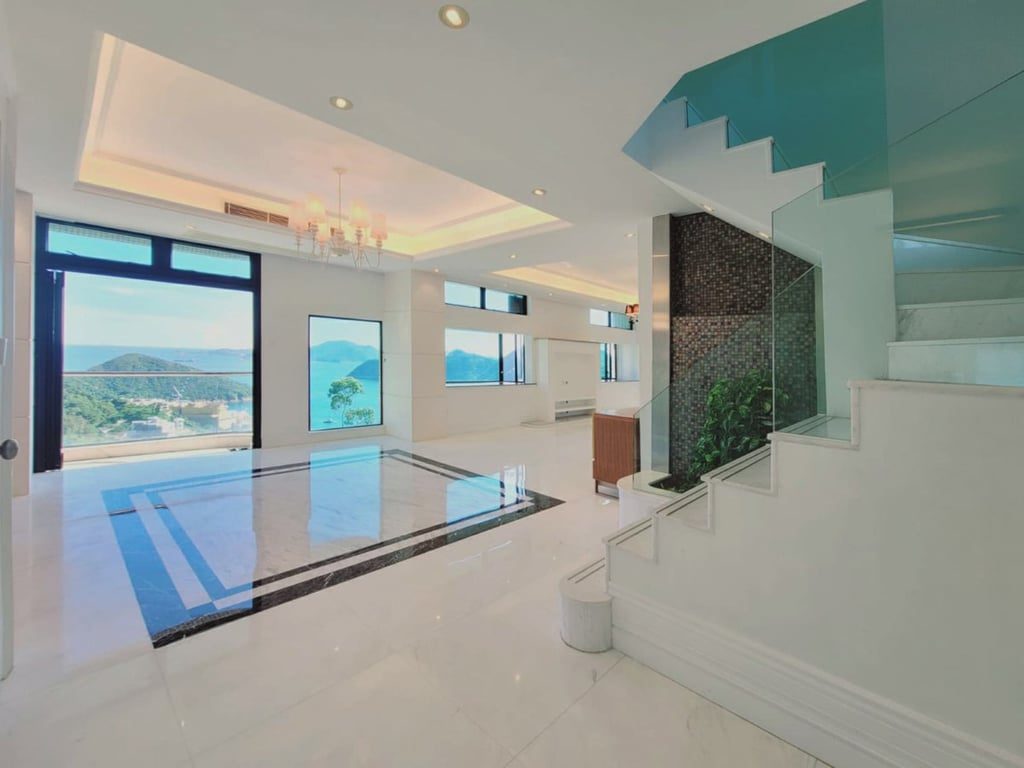 photo 4 — 37 Repulse Bay Road Twr 3, Repulse Bay