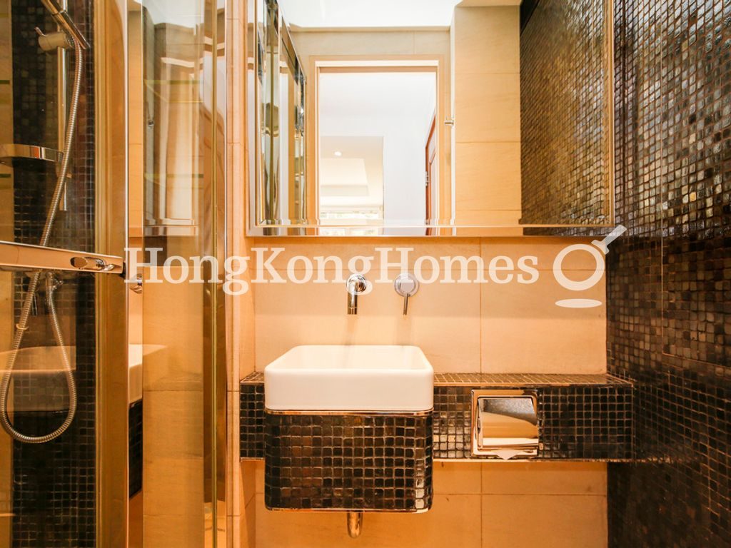 Guest Bathroom — Casa Bella - Block 06, Clear Water Bay
