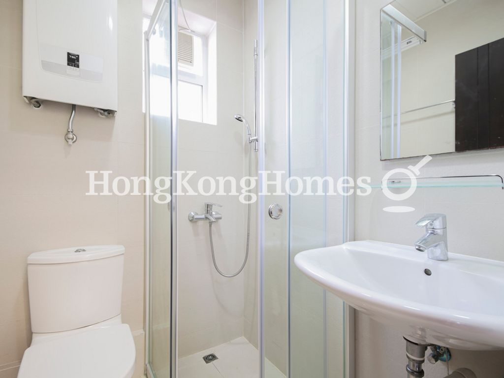 Guest Bathroom — Coral Court - Block B & C, North Point Hill