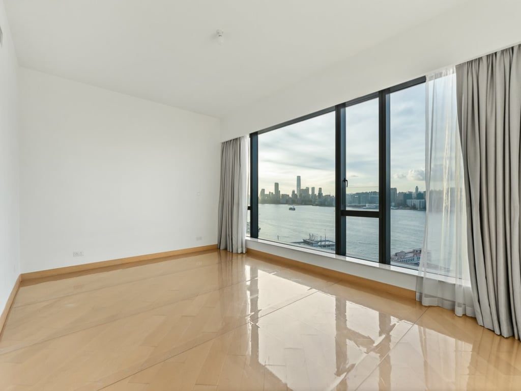 photo 11 — Victoria Harbour Twr 1 | Phase 1, North Point