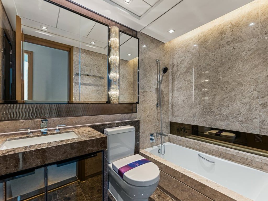 photo 16 — Victoria Harbour Twr 1 | Phase 1, North Point