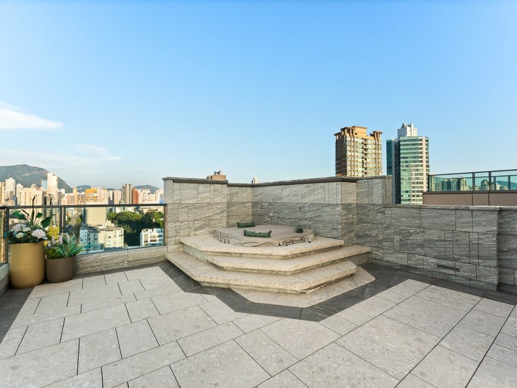 photo 12 — 233 Prince Edward Road West, Ho Man Tin