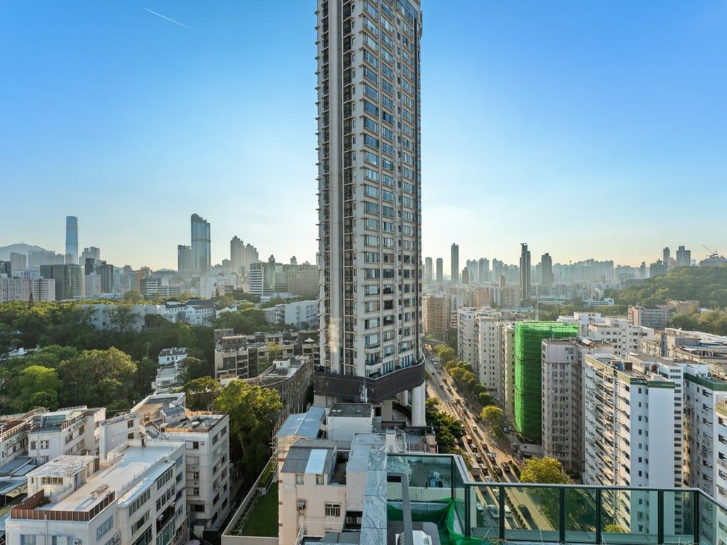 photo 17 — 233 Prince Edward Road West, Ho Man Tin