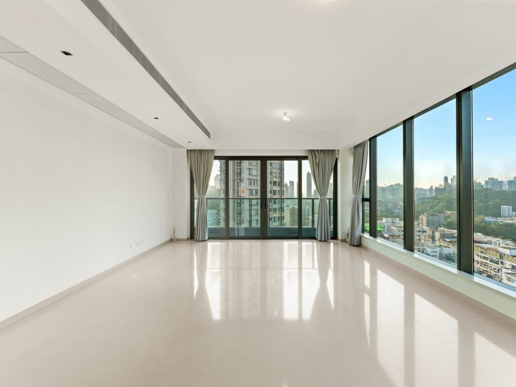 photo 10 — 233 Prince Edward Road West, Ho Man Tin