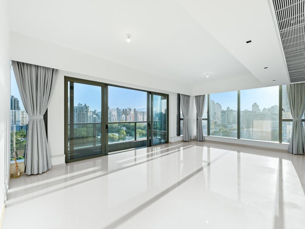 photo 11 — 233 Prince Edward Road West, Ho Man Tin