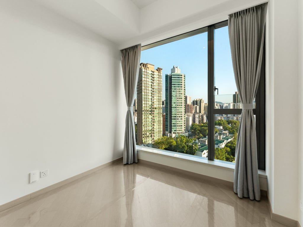 photo 4 — 233 Prince Edward Road West, Ho Man Tin