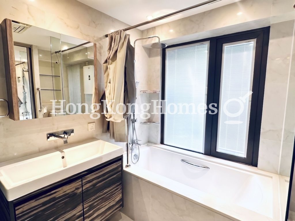 Master Bathroom — Greenway Terrace - Block 02, Happy Valley