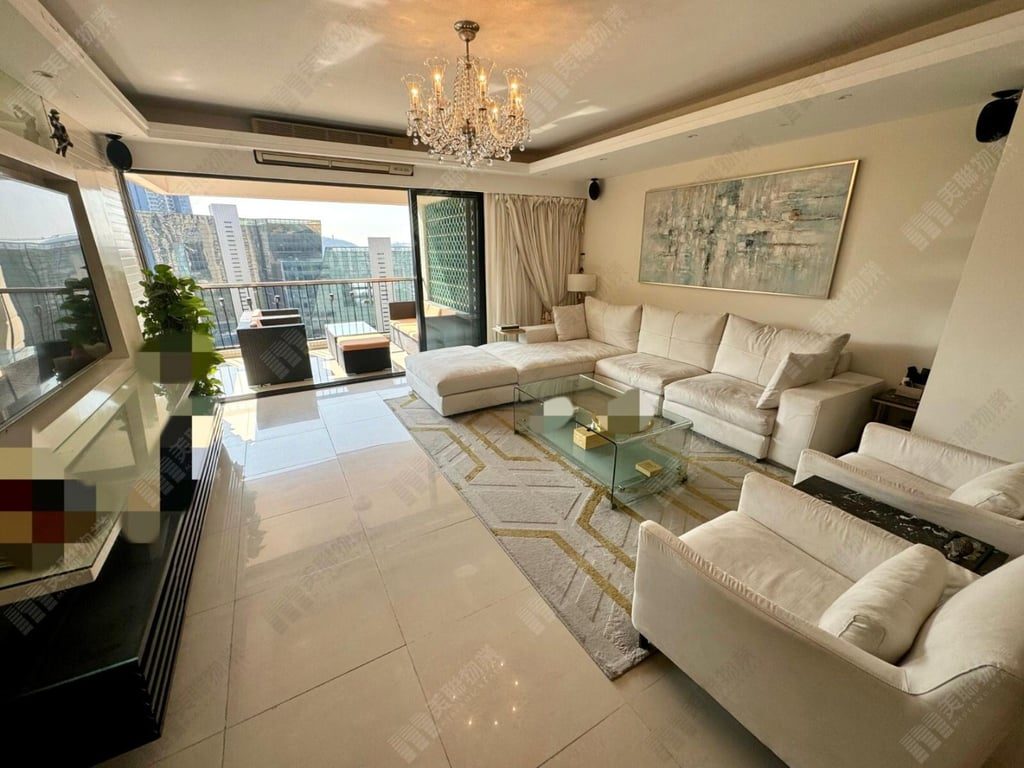 photo 2 — Baguio Villa (Lower), Pok Fu Lam