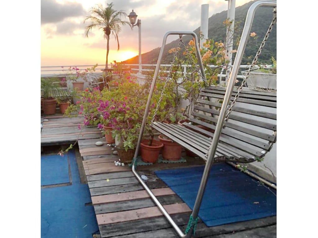 photo 9 — Y.Y. Mansions, Pok Fu Lam