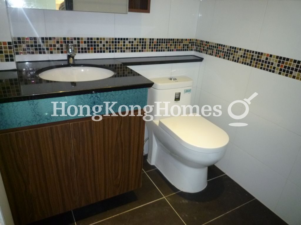 Guest Washroom — Mang Kung Uk, Heng Mei Deng, Clear Water Bay