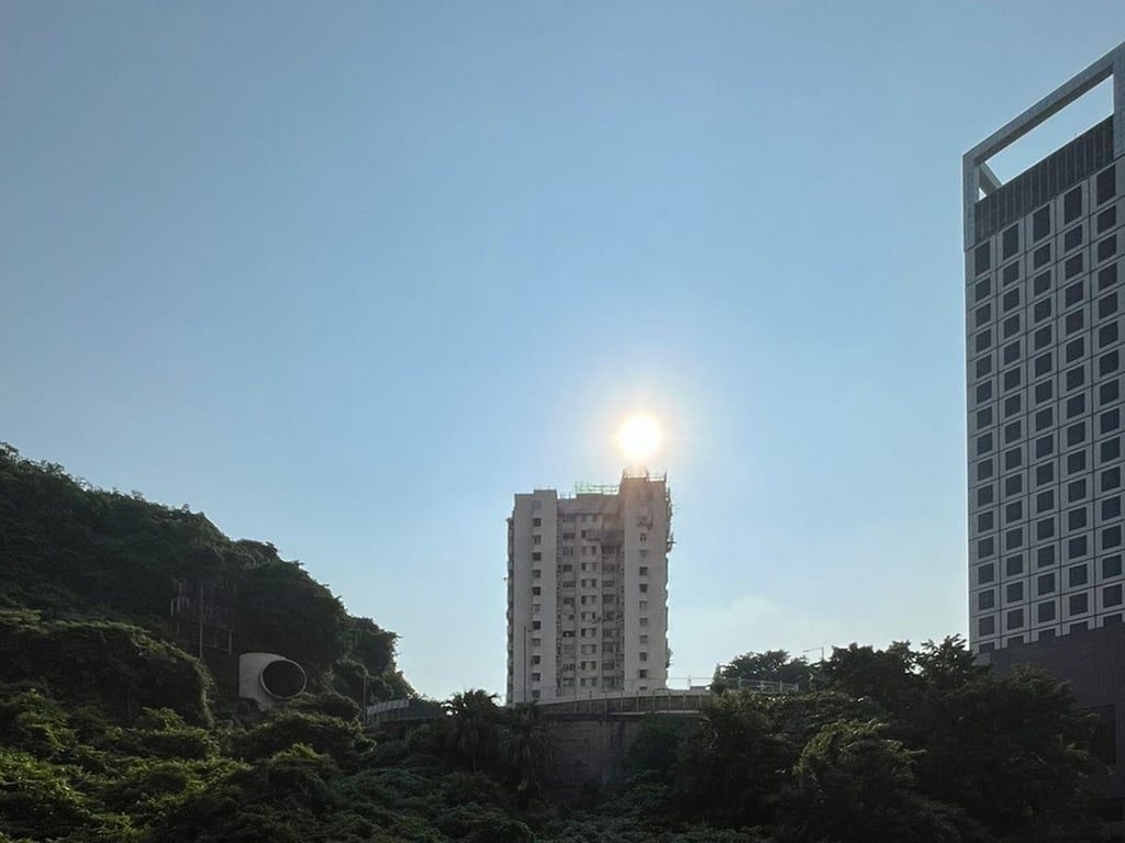 photo 3 — Novum East, Quarry Bay