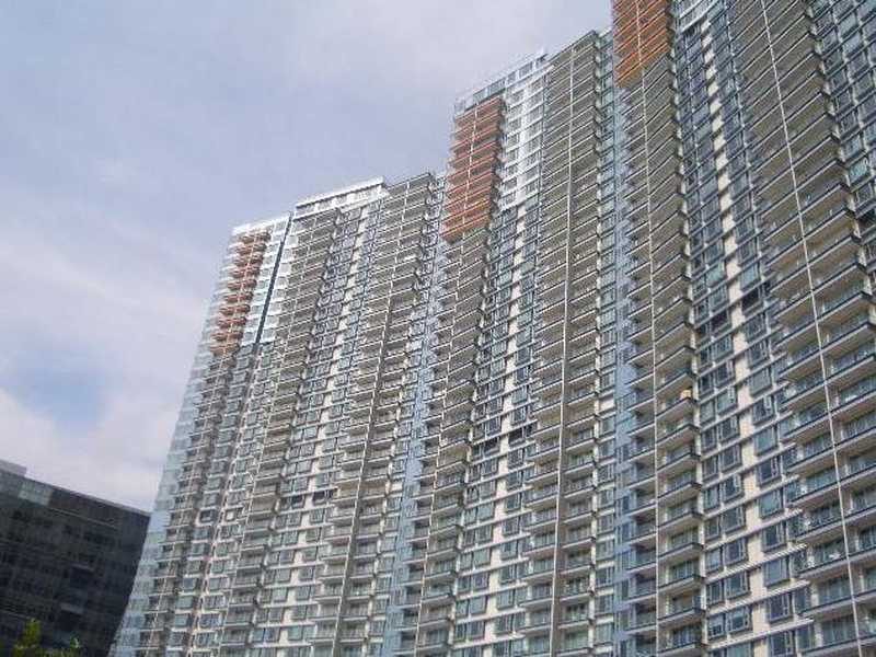 photo 8 — Bel-Air on the Peak (Phase 4) Twr 7, Pok Fu Lam