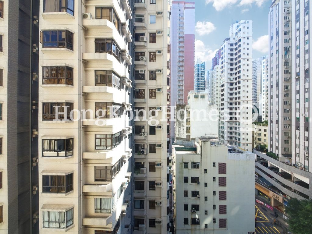 Flora Court