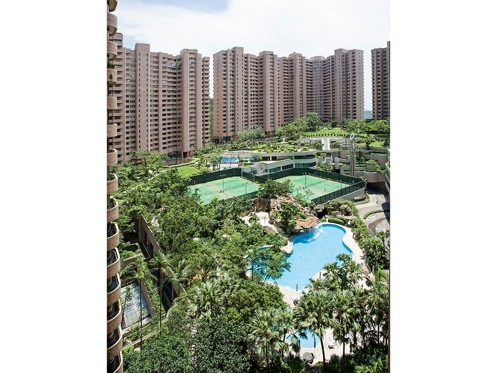 photo 6 — Hong Kong Parkview Twr 7, Repulse Bay