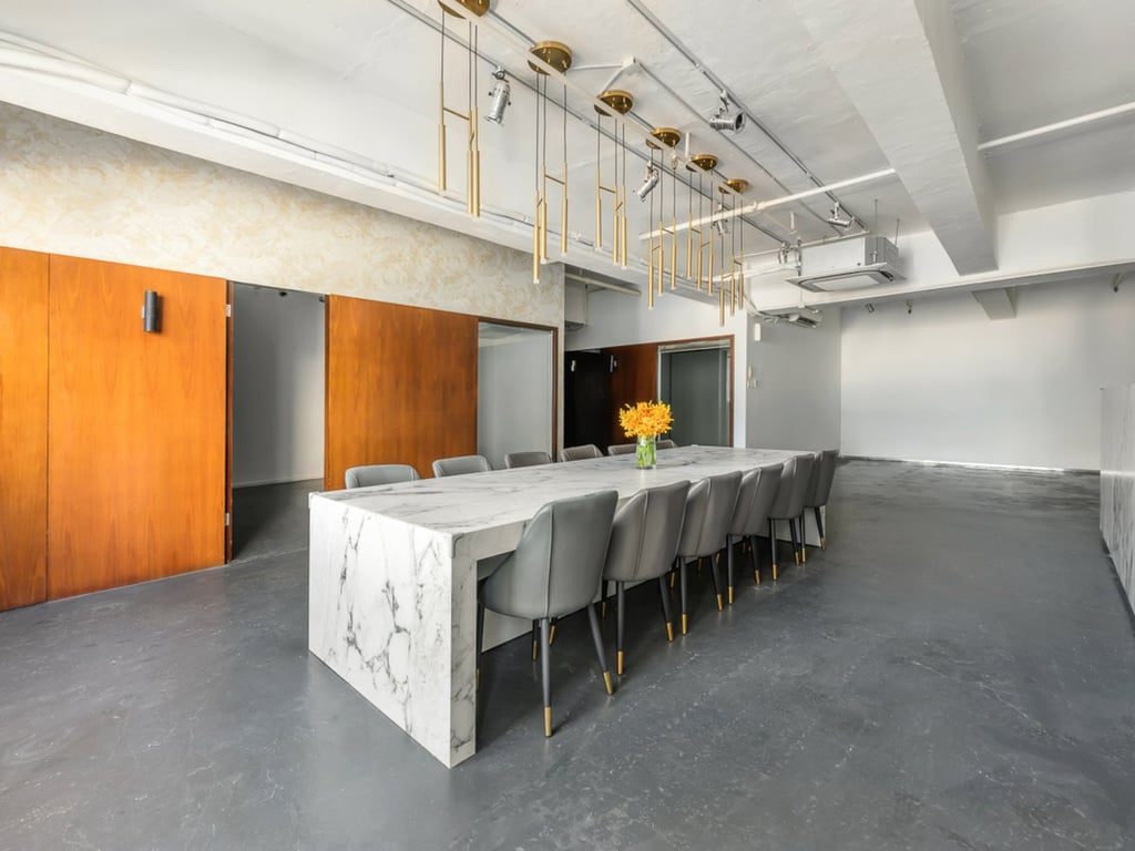 photo 7 — Derrick Industrial Building, Wong Chuk Hang