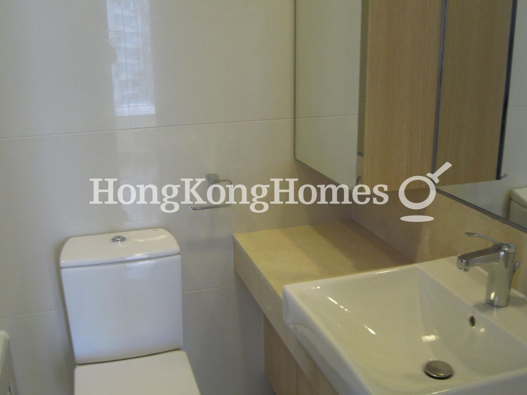 Guest Bathroom — The Icon, Mid-levels West