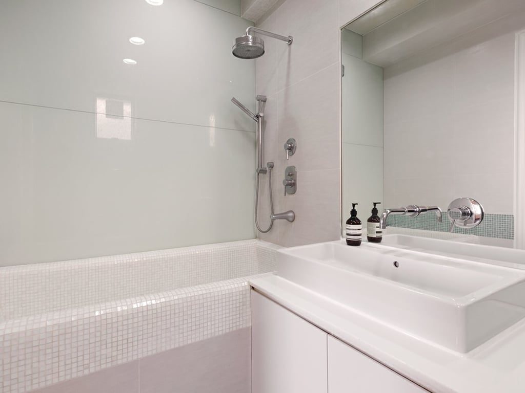 photo 11 — Ridge Court, Repulse Bay