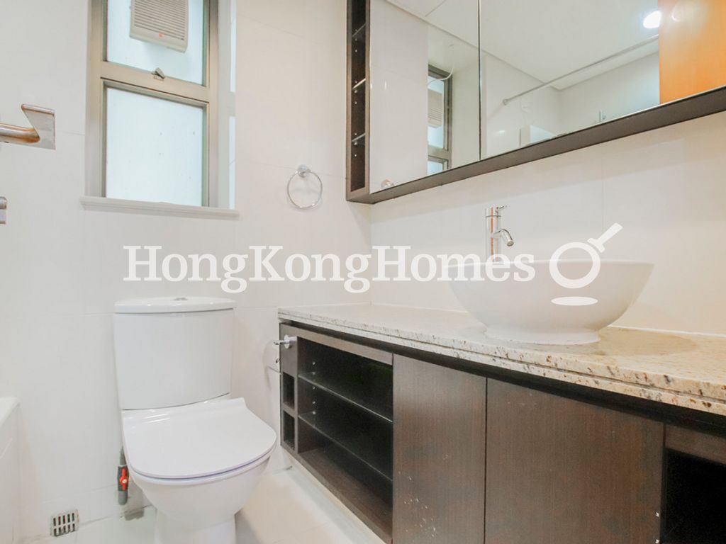 Master Bathroom — The Zenith - Block 3, Wan Chai