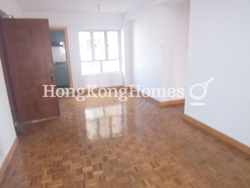 Living and Dining Room — Caroline Height, Happy Valley
