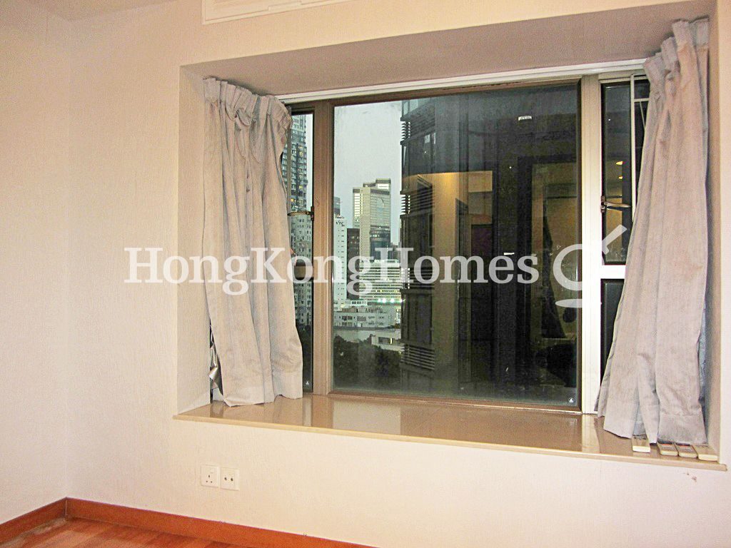 Master Bedroom — The Zenith - Block 2, Wan Chai