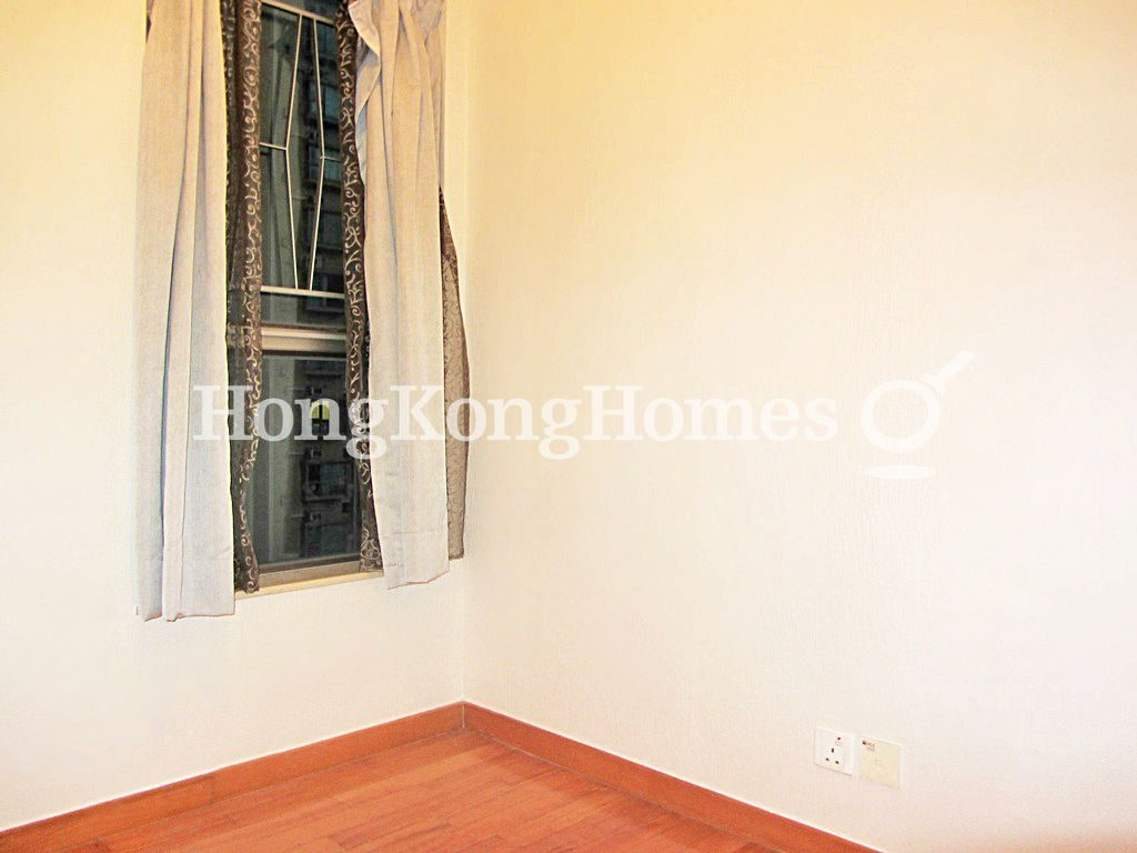 Third Bedroom — The Zenith - Block 2, Wan Chai