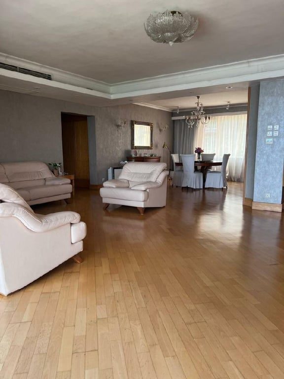 photo 5 — Piccadilly Mansion, Mid Levels West