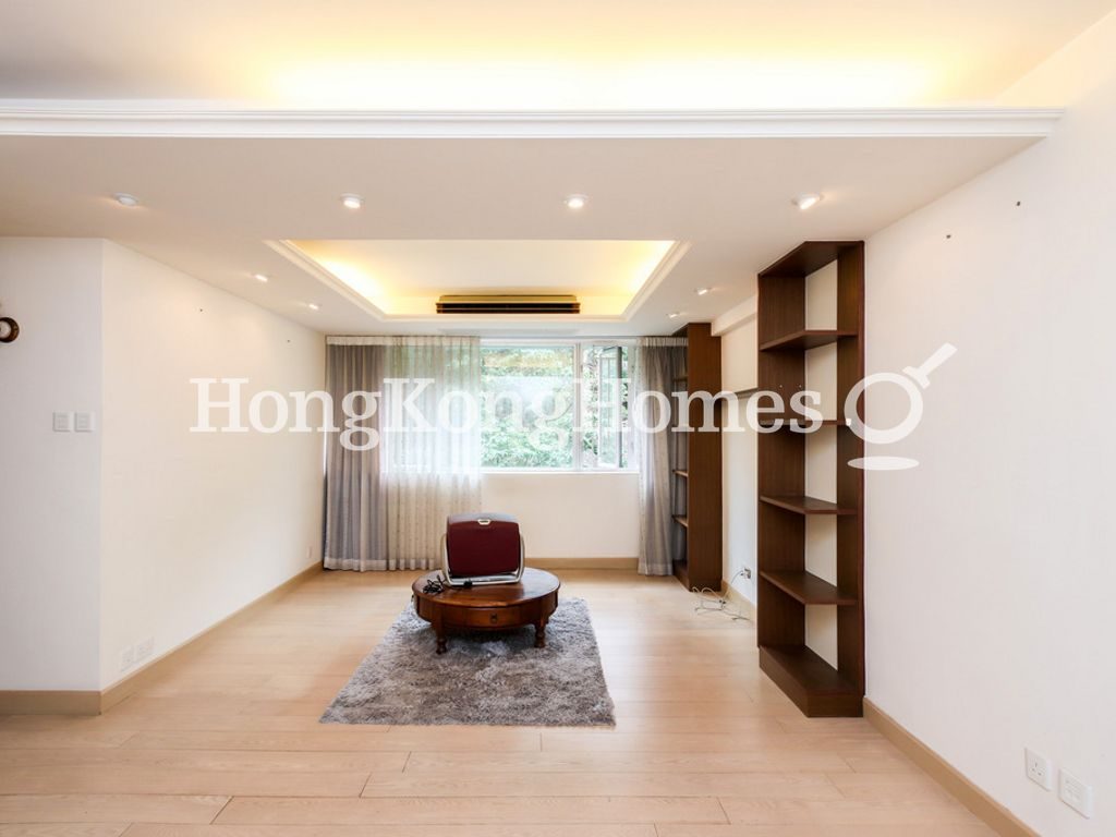 Living and Dining Room — Baguio Villa - Block 21, Pokfulam
