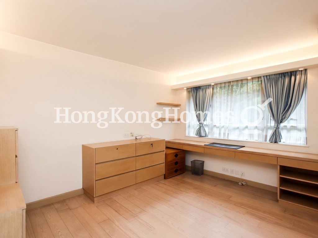 Master Bedroom — Baguio Villa - Block 21, Pokfulam