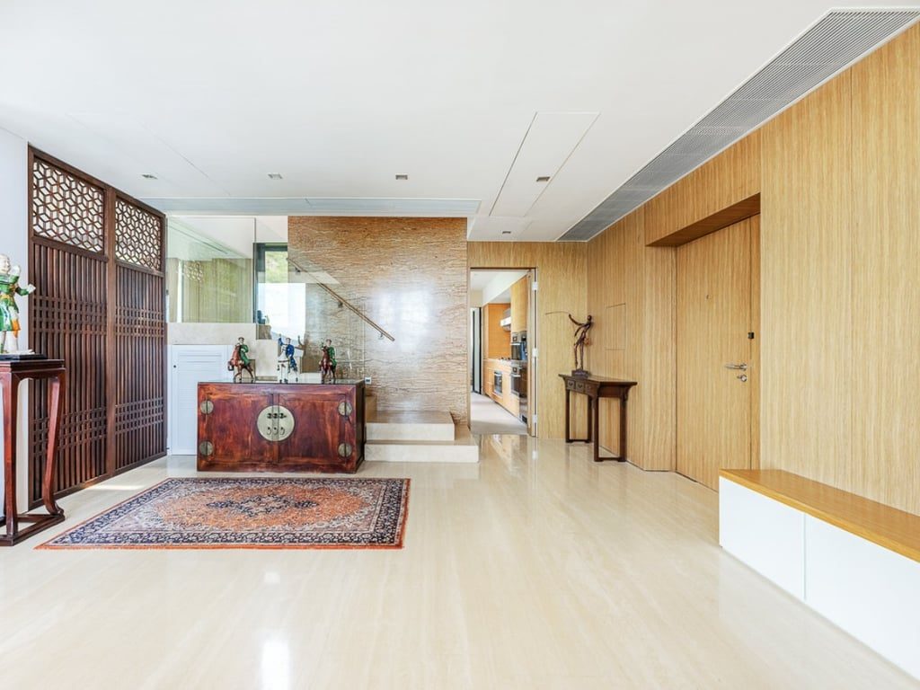 photo 15 — Belgravia, South Bay